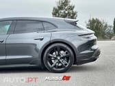 Porsche Taycan 4