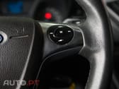 Ford Transit Custom Adaptada p/ 3 cadeiras de rodas