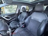 Peugeot 2008 1.2 PureTech Crossway