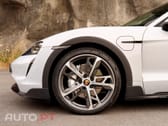 Porsche Taycan 4