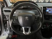 Peugeot 208 1.2 VTi SE Style