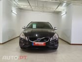 Volvo V60 2.0 D3 R-Design