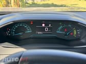 Peugeot 2008 1.2 Hybrid Style e-DCS6