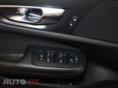 Volvo V60 2.0 B4 MOMENTUM CORE GEARTRONIC 5D I.V.A DEDUTIVEL