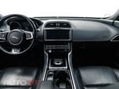 Jaguar XE 2.0 D R-Sport Aut.