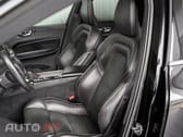 Volvo XC60 2.0 T8 PHEV R-Design AWD