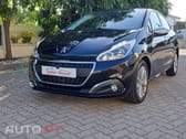 Peugeot 208 1,2 Signature