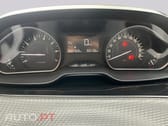 Peugeot 2008 1.2 e-VTi Style