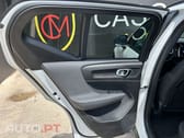 Volvo XC40 2.0 B3 Plus Dark