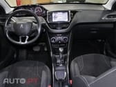 Peugeot 2008 1.2 PureTech Style EAT6