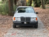 Mercedes-Benz 260 260 E