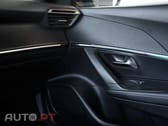 Peugeot 2008 1.2 PureTech Allure EAT8