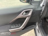 Peugeot 2008 1.2 PureTech Style