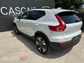 Volvo XC40 2.0 B3 Plus Dark