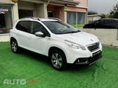 Peugeot 2008 1.2 PureTech Style