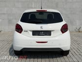 Peugeot 208 1.2 PureTech Signature