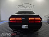 Dodge Challenger 6.1 SRT8