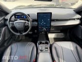 Ford Mustang Mach-E 75.7 kWh Premium AWD