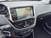 Peugeot 208 PureTech 110 Stop & Start EAT6 Signature