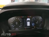 Volvo XC40 2.0 T4 R-Design