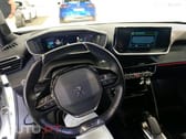 Peugeot E-2008 GT