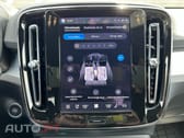 Volvo XC40 2.0 B3 Plus Dark