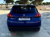 Peugeot 2008 1.2 PureTech Signature