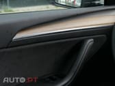 Tesla Model Y Long Range Tração Integral