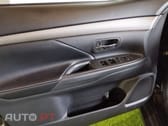 Mitsubishi Outlander 2.2 DI-D Instyle Navi
