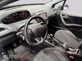 Peugeot 2008 1.2 e-VTi Style