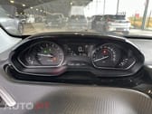 Peugeot 2008 1.2 PureTech Signature EAT6