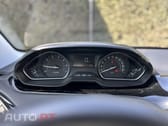 Peugeot 208 1.2 PureTech Signature