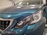 Peugeot 2008 1.2 PURETECH STYLE