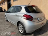 Peugeot 208 1.2 PureTech Signature