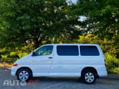 Toyota HiAce 9 Lugares