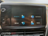 Peugeot 2008  1.2 PureTech Allure CROSSWAY