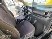 Mitsubishi Space Star 1.2 Intense Connect Edition