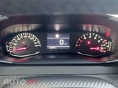 Peugeot 2008 1.2 PureTech Style