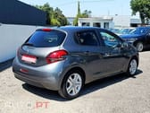 Peugeot 208 1.2 PureTech Signature