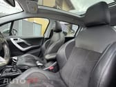 Peugeot 2008 1.2 PureTech Crossway