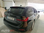 BMW 330 e Touring Auto