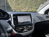 Peugeot 208 1.2 PureTech Signature