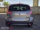 Renault Mégane Scenic 1,5 DCI Dynamique 110Cvs 5 lugares