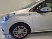 Peugeot 208 1.2 STYLE
