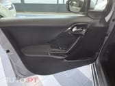 Peugeot 208 1.2 PureTech Signature