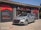 Peugeot 208 1.2 PureTech Signature