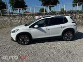Peugeot 2008 1.2 PureTech Allure EAT6