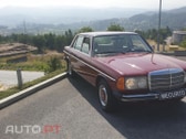 Mercedes-Benz 230 W123 limousine