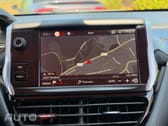 Peugeot 2008 1.2 PureTech Signature
