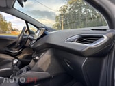 Peugeot 208 1.2 STYLE GPS